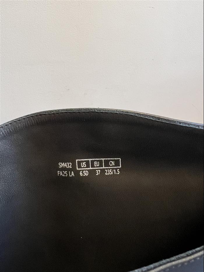 20251128173018713 520